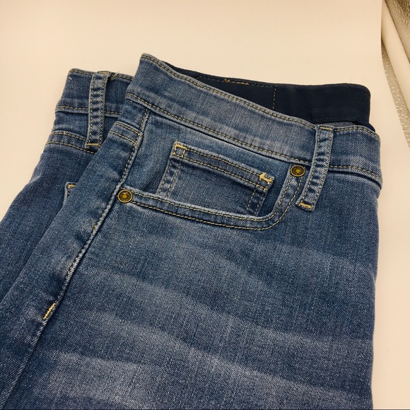 12 Isaac Mizrahi TRUE DENIM Removed Patch Jeans - Picture 6 of 14